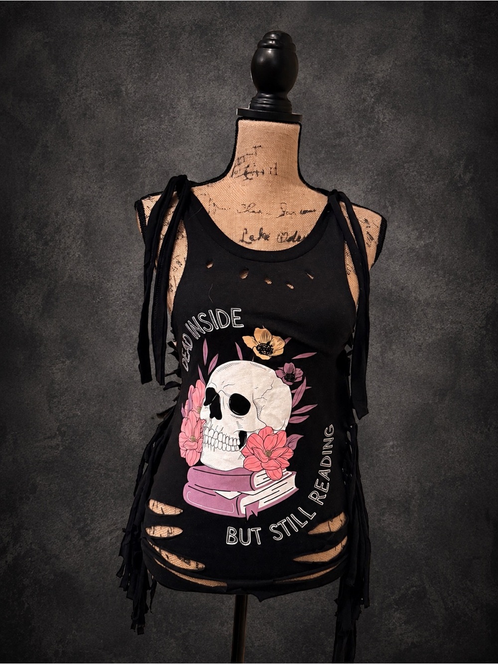Black Graphic Skull & Floral Tank Top - Women's